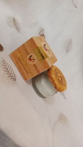 Youth Face Whitening Cream 100% Original photo review