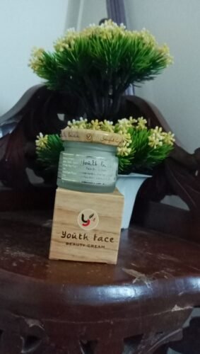 Youth Face Whitening Cream 100% Original photo review