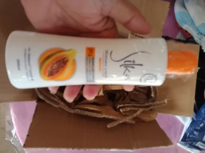 Silka Papaya Skin Whitening Lotion Orange for Unisex - 200 ML photo review