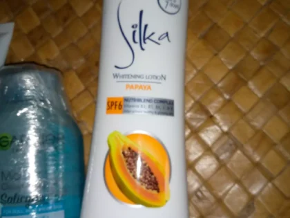 Silka Papaya Skin Whitening Lotion Orange for Unisex - 200 ML photo review