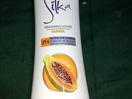 Silka Papaya Skin Whitening Lotion Orange for Unisex - 200 ML photo review