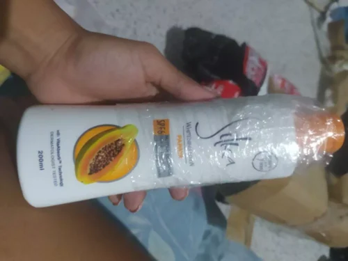 Silka Papaya Skin Whitening Lotion Orange for Unisex - 200 ML photo review